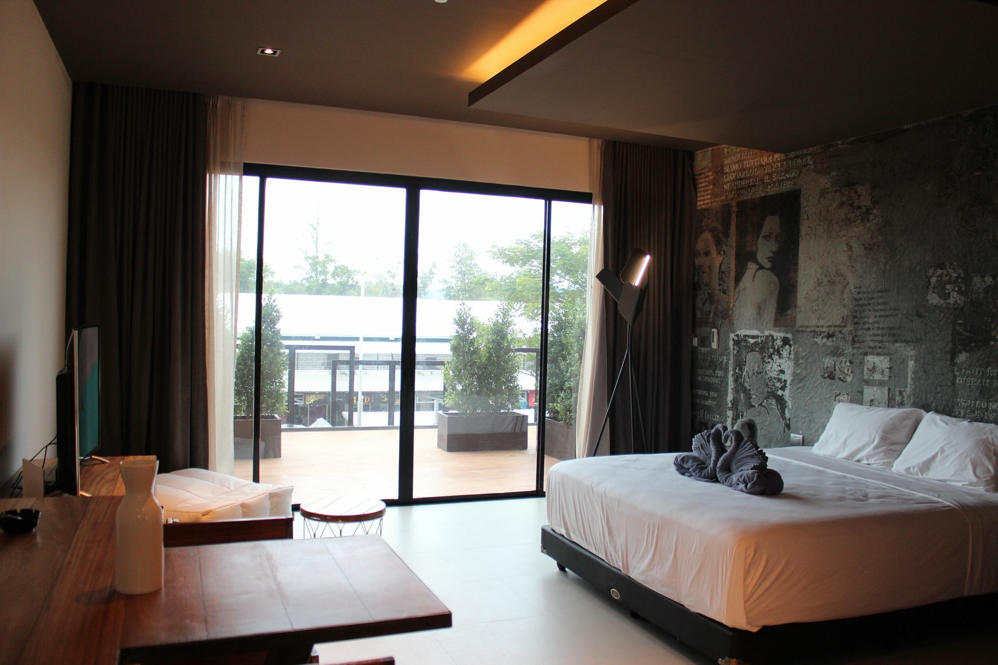 Appartement Little Paris Phuket Extérieur photo